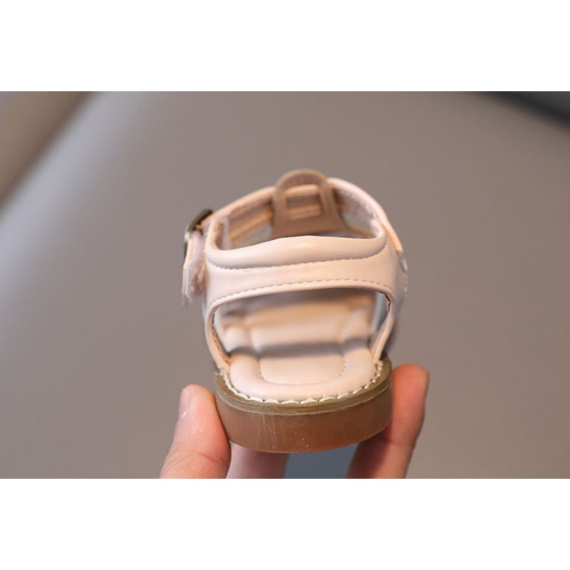 Antislip sandalen met zachte zool en uitsparingen