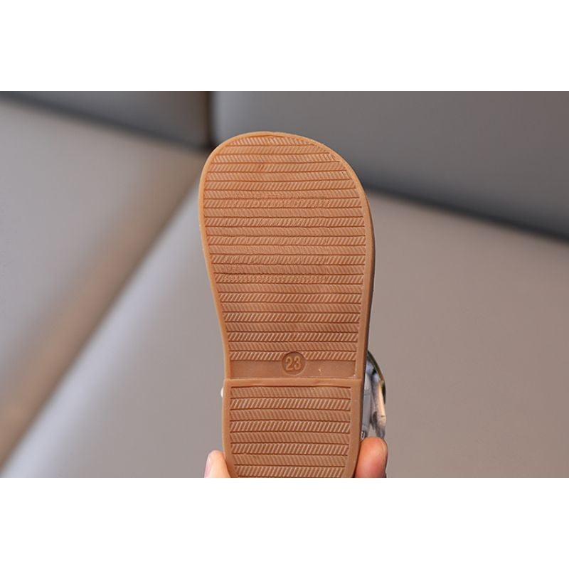 Antislip sandalen met zachte zool en uitsparingen