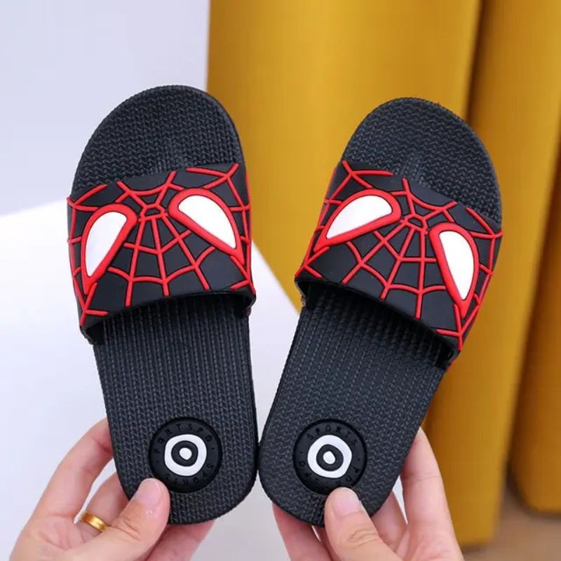 Letnie kapcie dziecięce z nadrukiem Spidermana