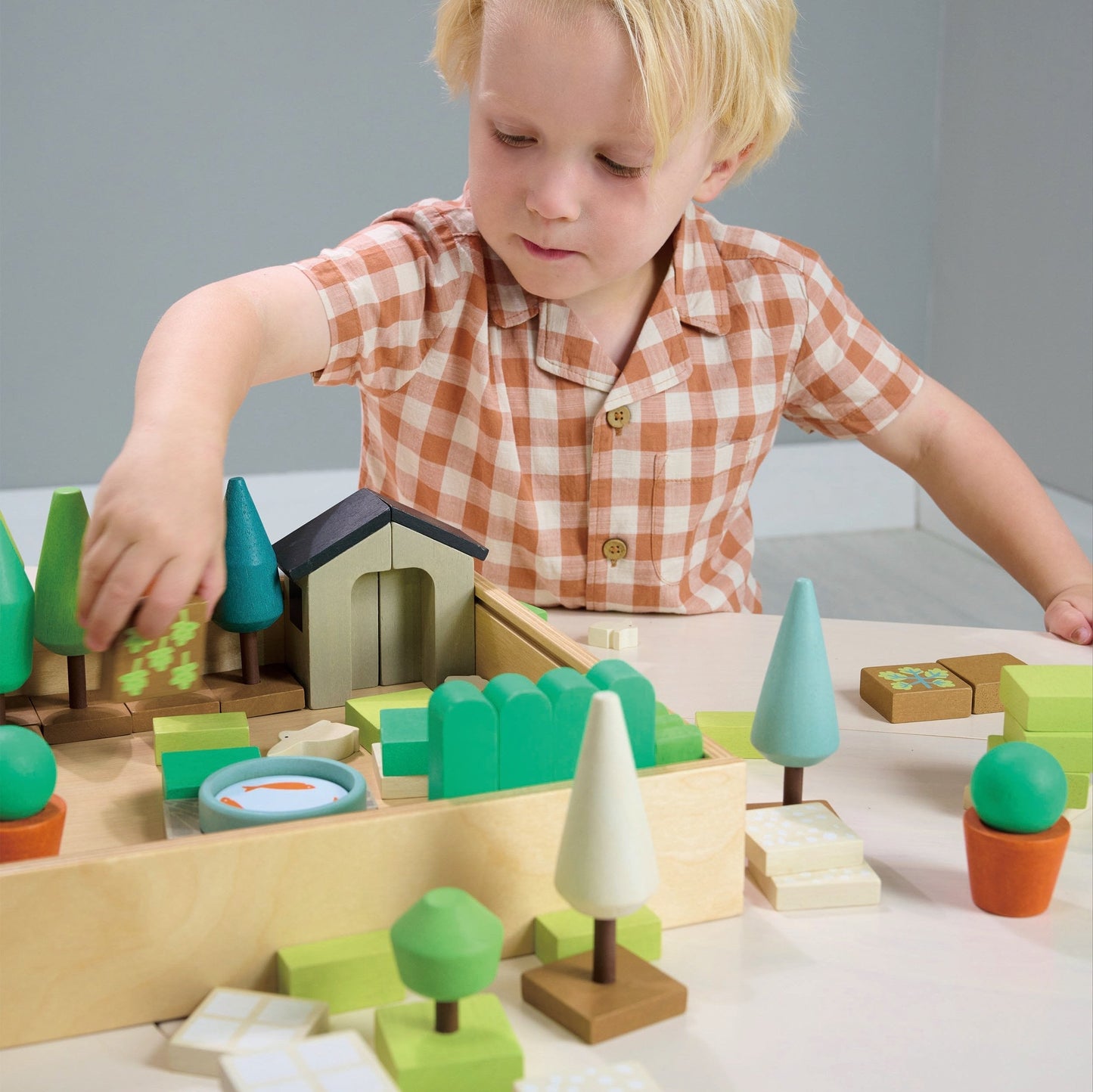 Tender Leaf Toys Little Garden Designer