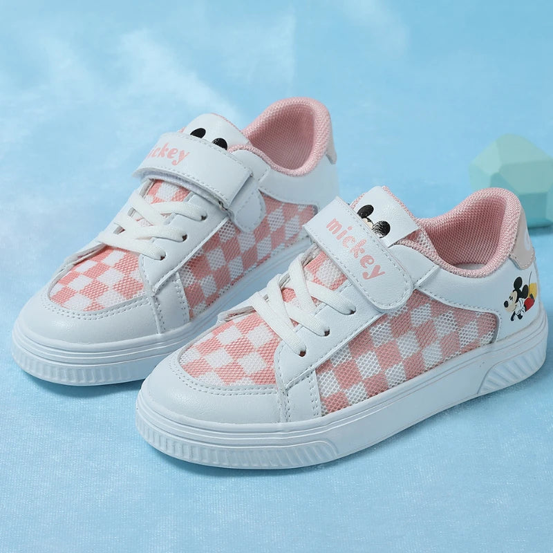 Klassieke Mickey geïnspireerde schaakbord sneakers