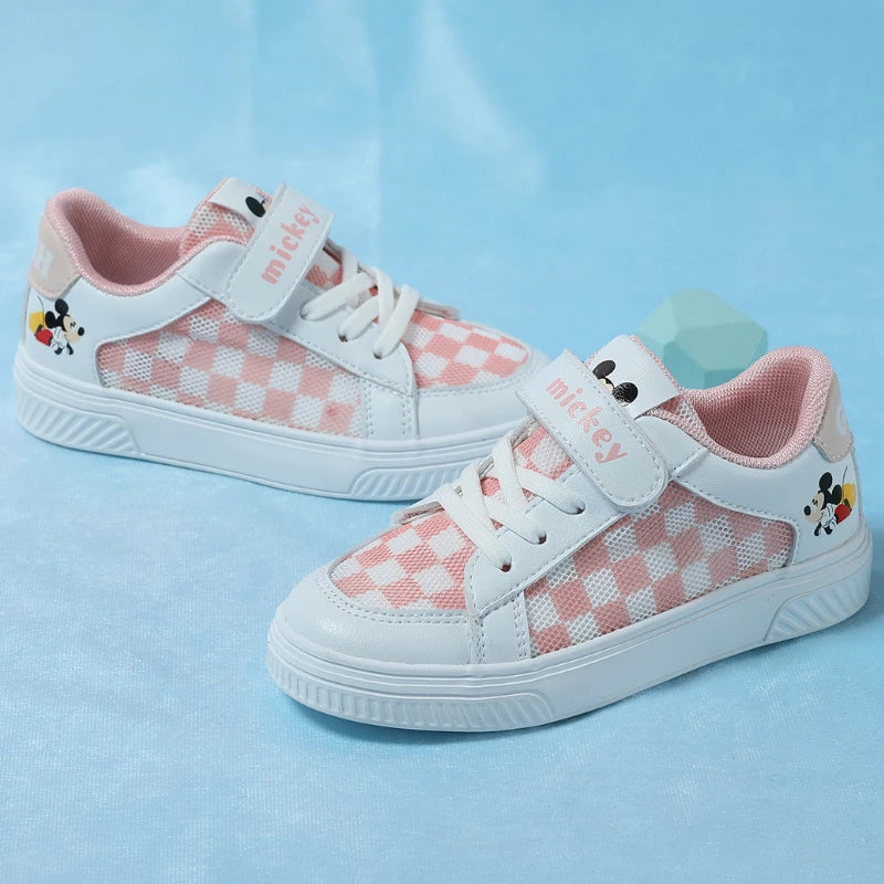 Klassieke Mickey geïnspireerde schaakbord sneakers