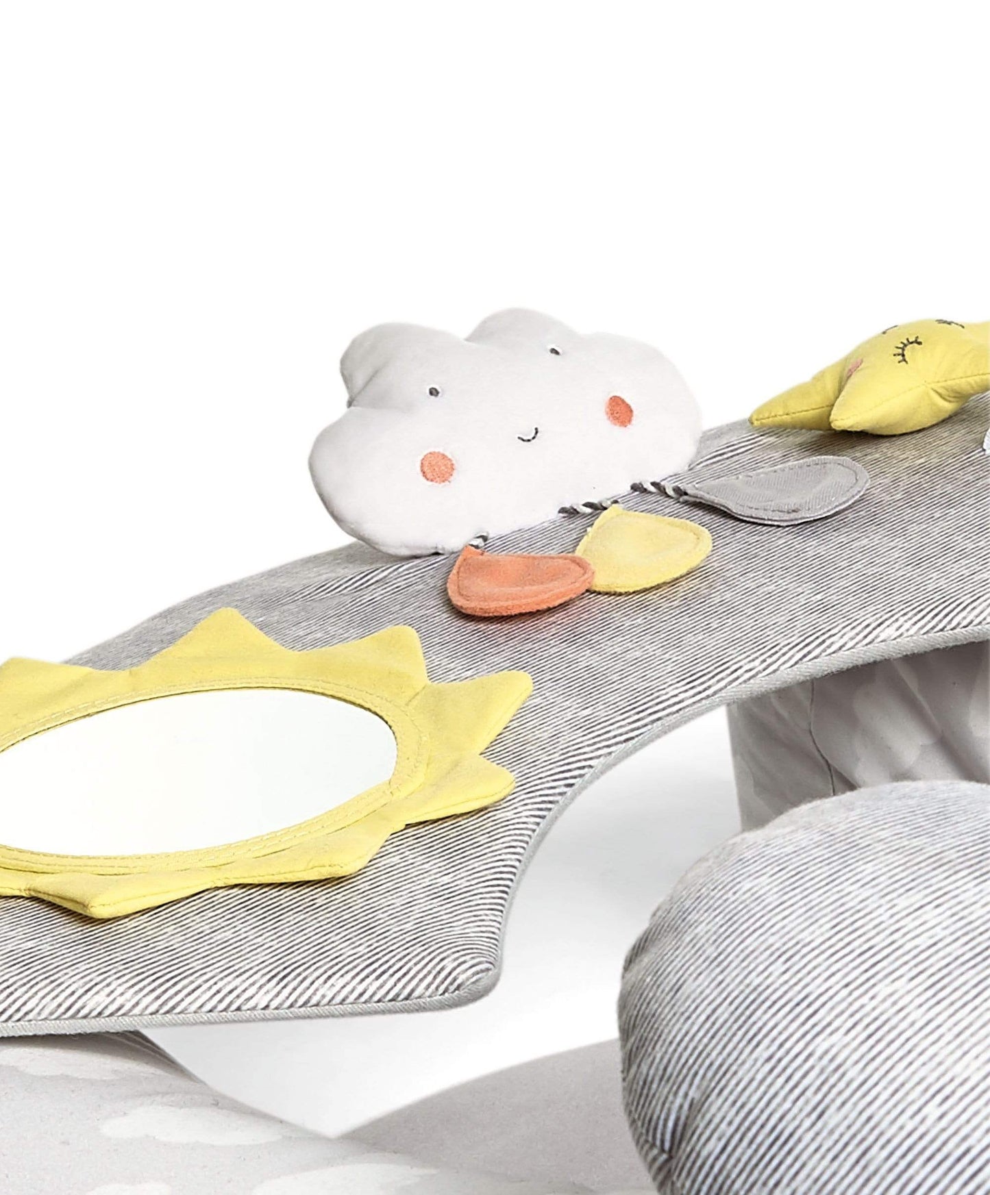 Zit- en speelstoel voor baby's op de vloer - Dream Upon A Cloud