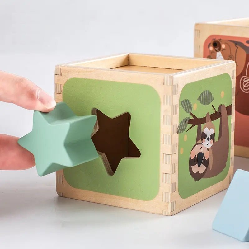 Speel houten educatieve dierenstapelkubus vormensorteerder