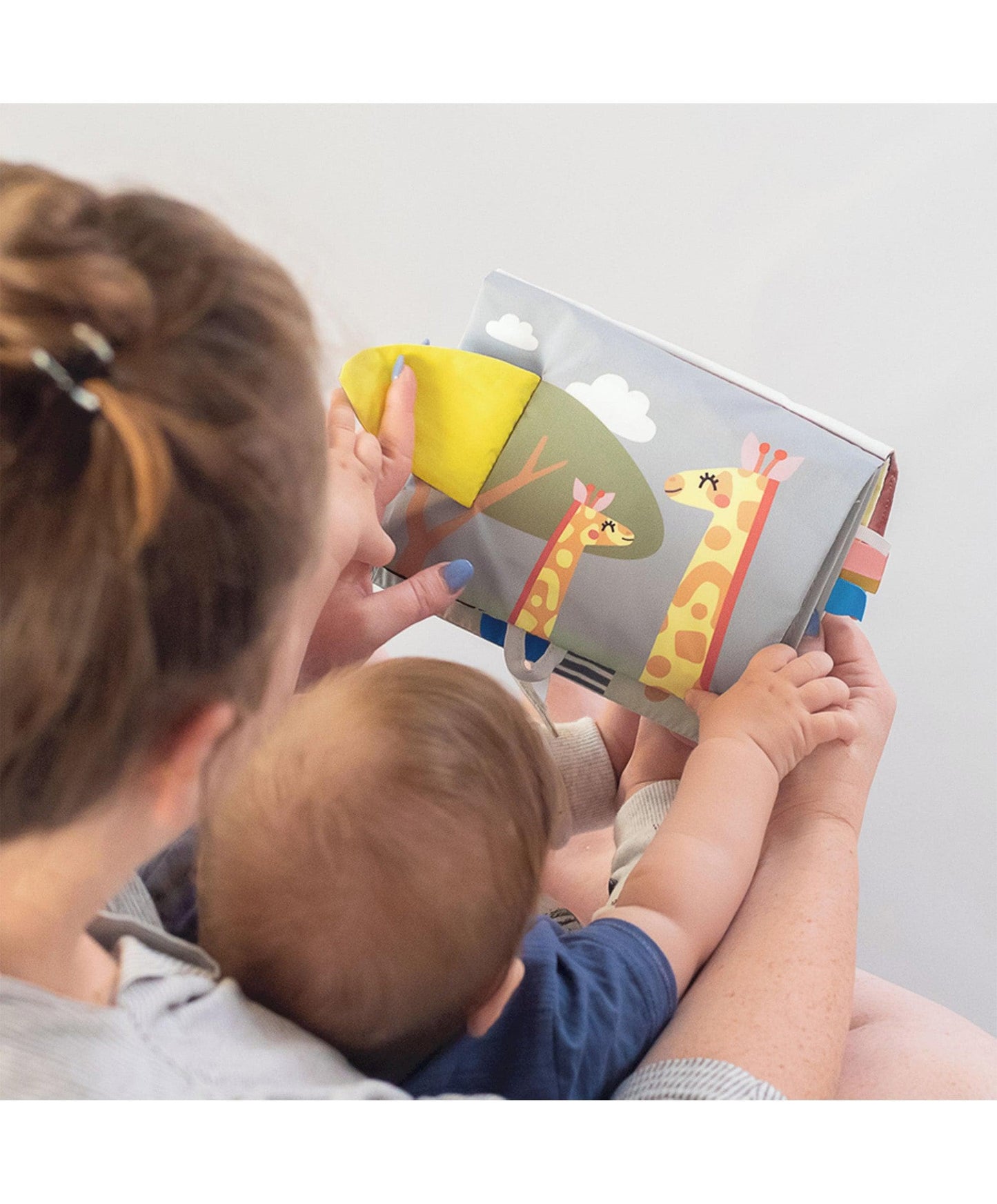 Taf Toys - Książka „Savannah Adventures Tummy Time Book”