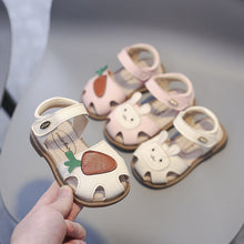 Casual sandalen met konijnen- en wortelmotief