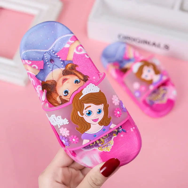 Prinsessen- en superheldenkinderzomerpantoffels