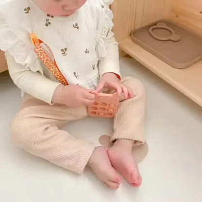 SiliPop - Zappel-Zahlenblock und Beißring aus Silikon für Babys