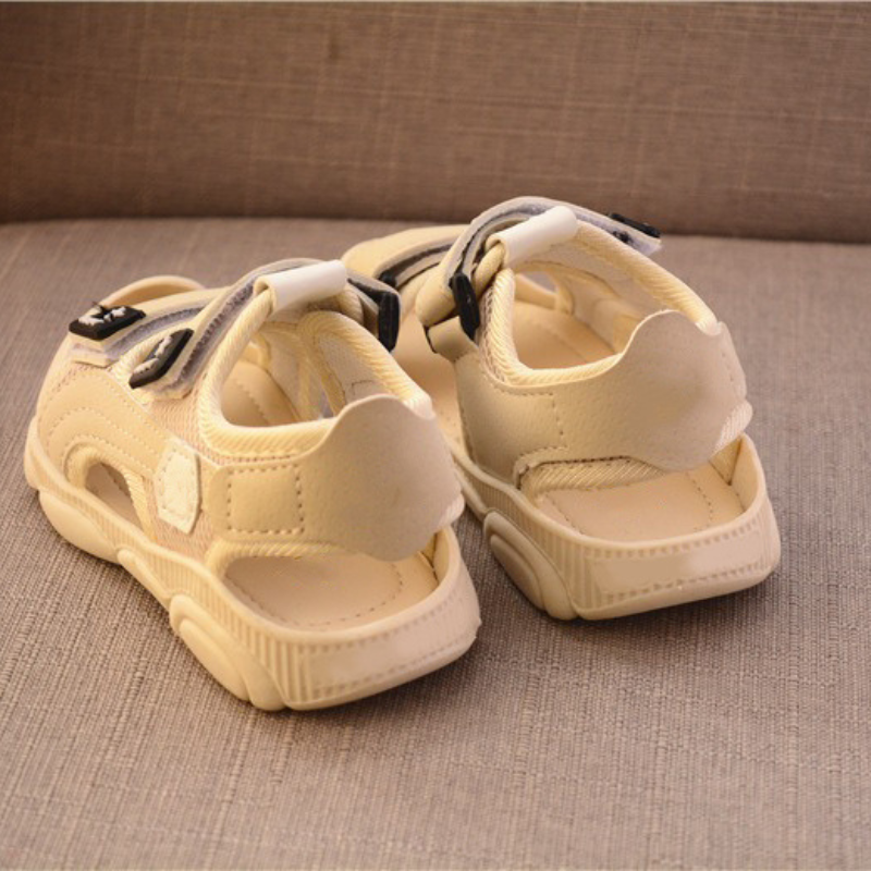 Stevige sandalen voor kinderen