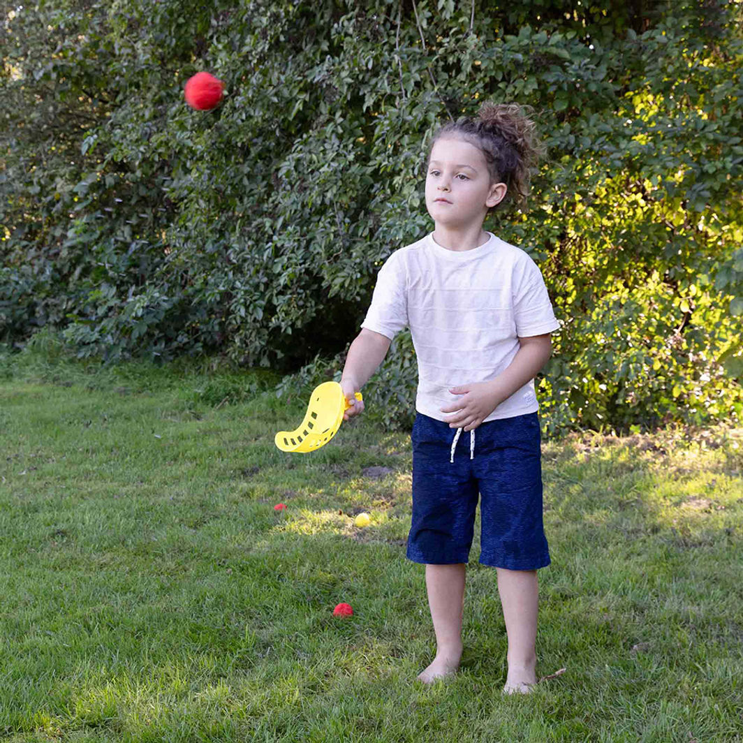 SplashPoppers-water-throwing-balls-kinder-ab-3-jahren