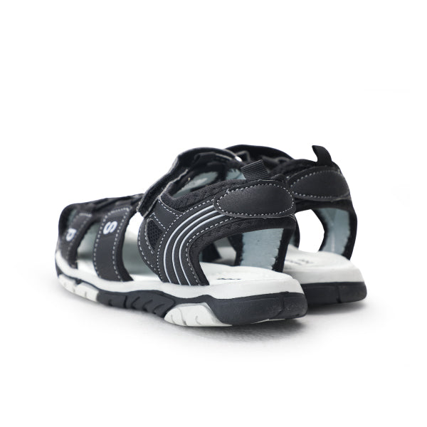 JONGENS ZWARTE TREKKERS SANDALEN