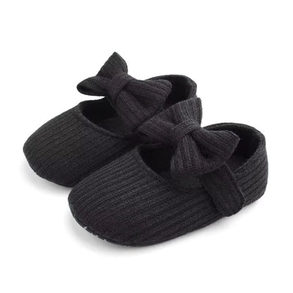 GlowSteps – Baby Mädchen Leuchtende Slip-On Socken Schuhe 0–12 Monate | Weicher Indoor-Komfort