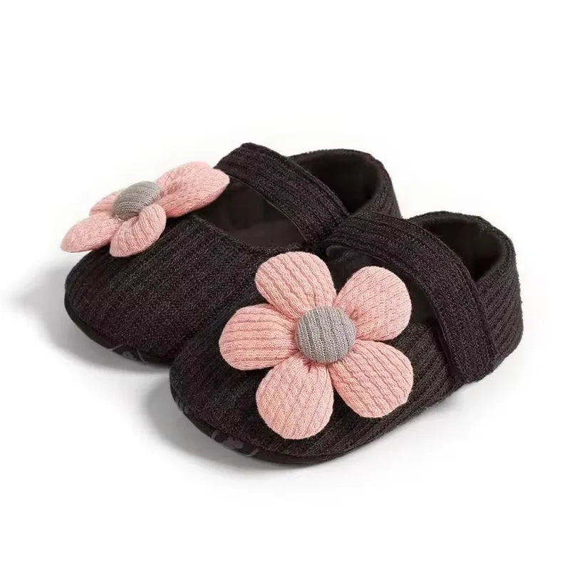 GlowSteps – Baby Mädchen Leuchtende Slip-On Socken Schuhe 0–12 Monate | Weicher Indoor-Komfort