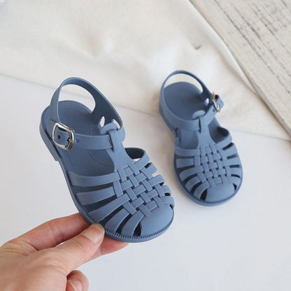 Kindersandalen in Cave Hole-stijl