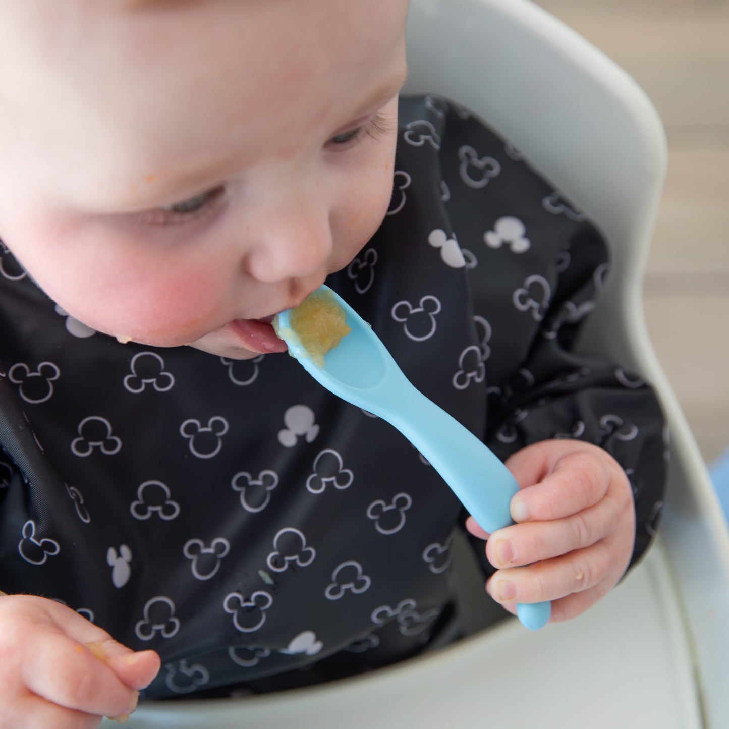 Siliconen eerste voedingsset: Mickey Mouse lichtblauw