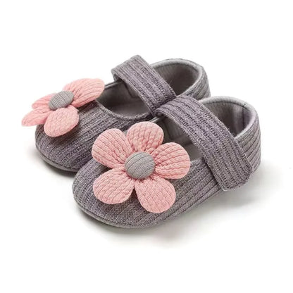 GlowSteps – Baby Mädchen Leuchtende Slip-On Socken Schuhe 0–12 Monate | Weicher Indoor-Komfort