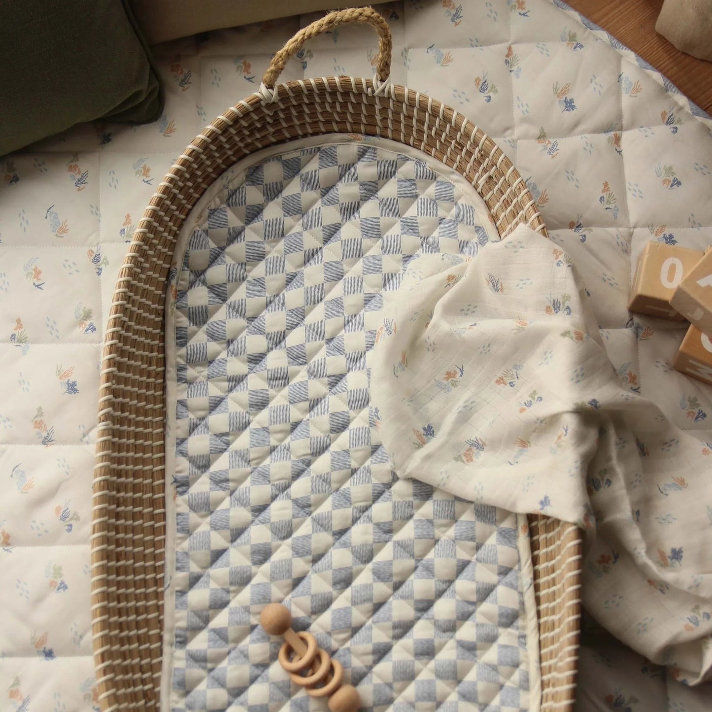 Changing Basket Liner - Coastline