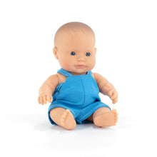 Kaukasische jongensbabypop