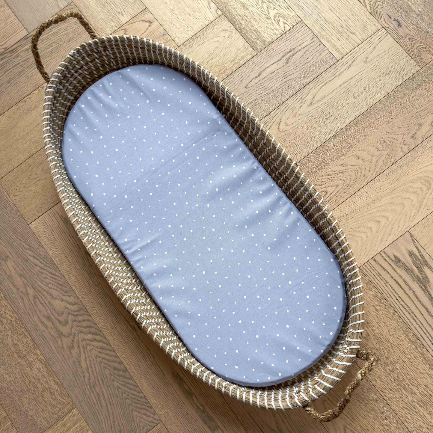 Basket Changing Mat - Cornflower Blue Spotty