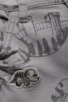 Gestyled denim dinosaurus print shorts grijs