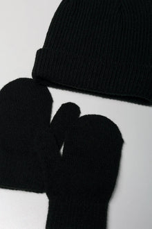 Muts en wantenset zwart
