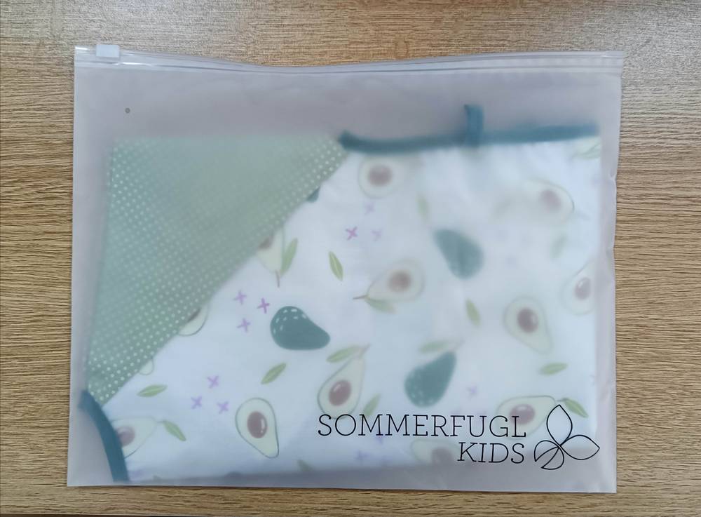 Baby schort met lange mouwen, schort, slabbetje en avocado's