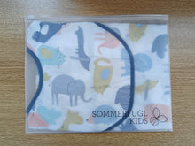 Baby schort met lange mouwen en slabbetje in Wild Whiskers