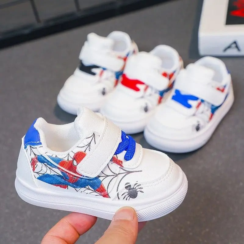 Wiosenne niskie buty z motywem Spidermana