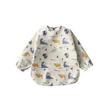 Waterdichte babyslab met lange mouwen en smokwerk in Roarsome Dino