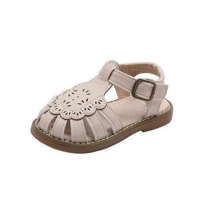 Antislip sandalen met zachte zool en uitsparingen