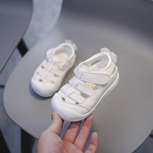 Zachte leren zomerkindersandalen