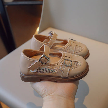 Antislip sandalen voor op het strand