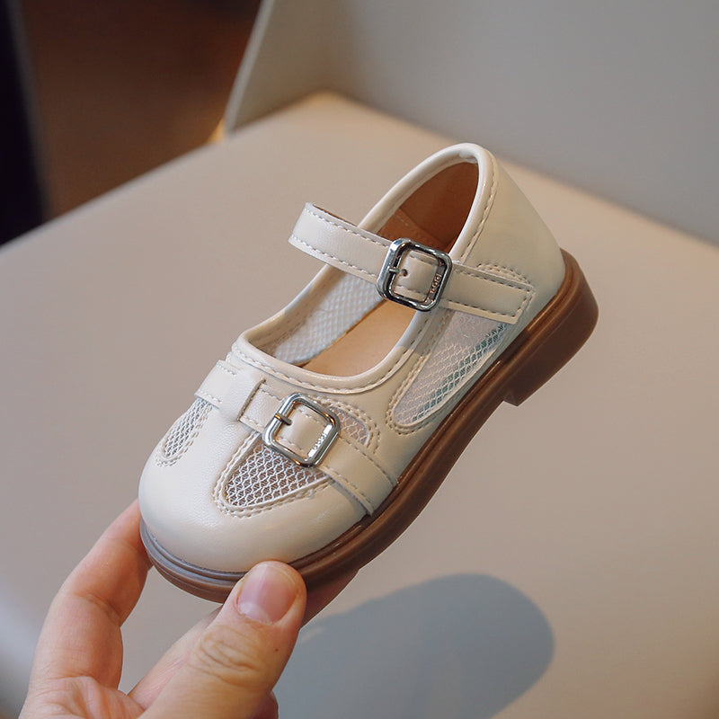 Antislip sandalen voor op het strand