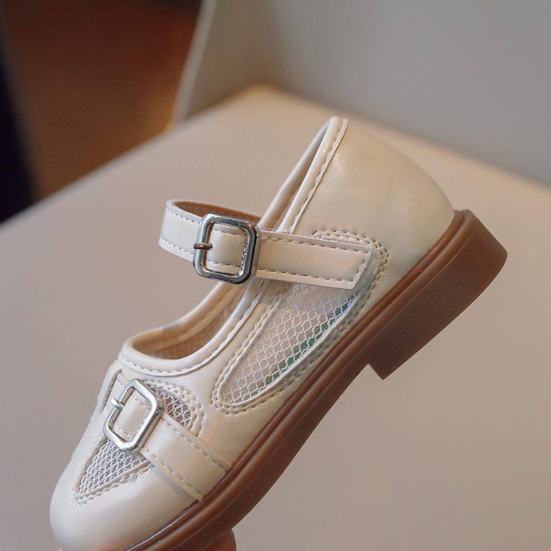 Antislip sandalen voor op het strand
