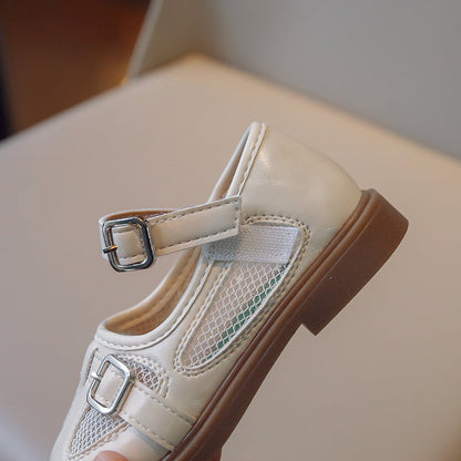 Antislip sandalen voor op het strand