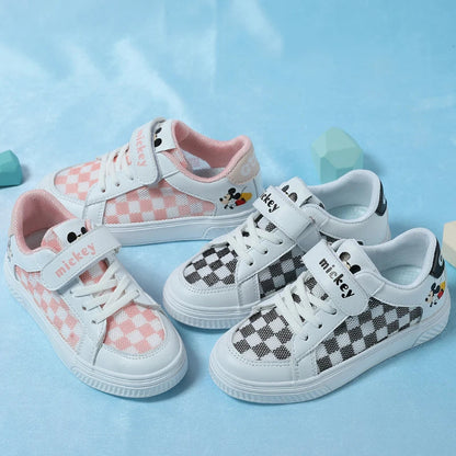 Klassieke Mickey geïnspireerde schaakbord sneakers