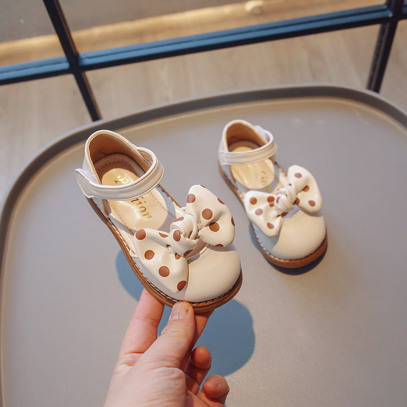 Retro-stijl vlinderdas sandalen met zachte zool