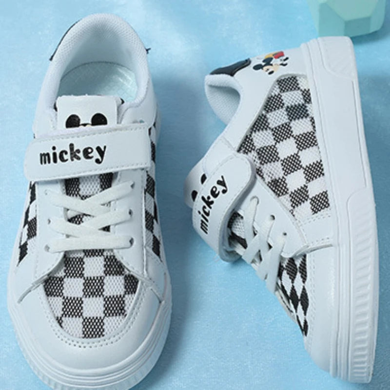 Klassieke Mickey geïnspireerde schaakbord sneakers