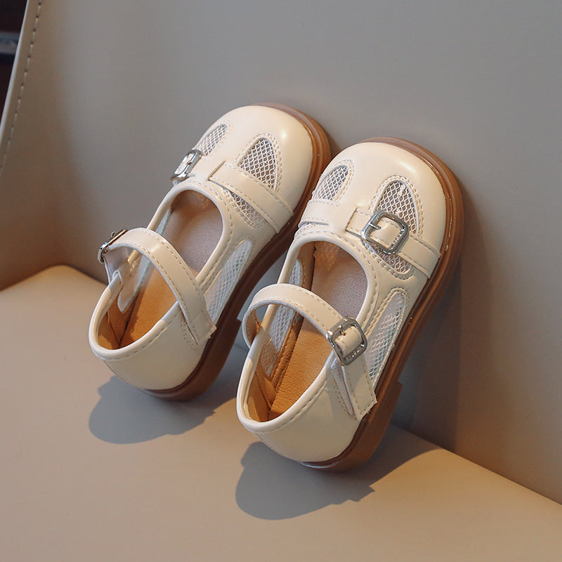 Antislip sandalen voor op het strand