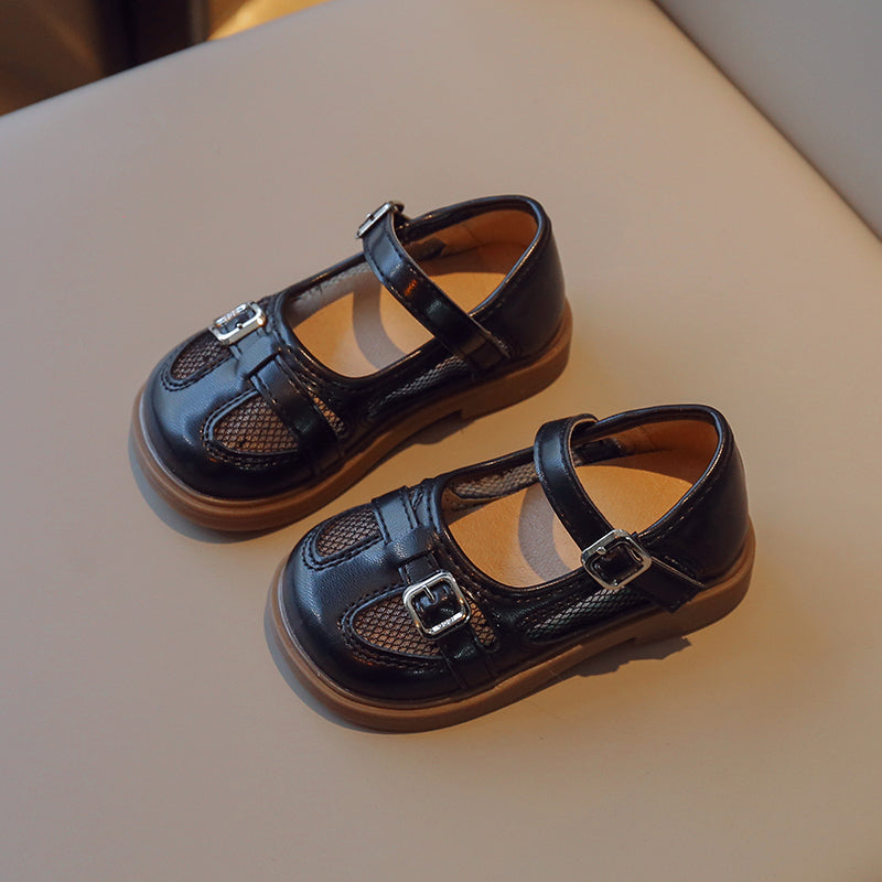 Antislip sandalen voor op het strand