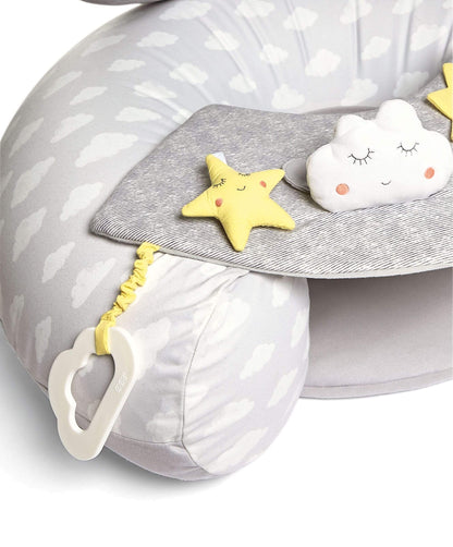 Zit- en speelstoel voor baby's op de vloer - Dream Upon A Cloud
