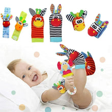 SensoryPlush- Weiche, rasselnde Socken und Armbänder für die ersten Entdeckungen